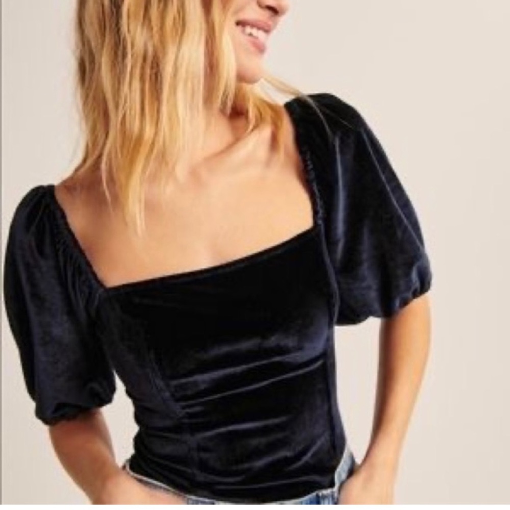 Abercrombie & Fitch Velvet Crop Top